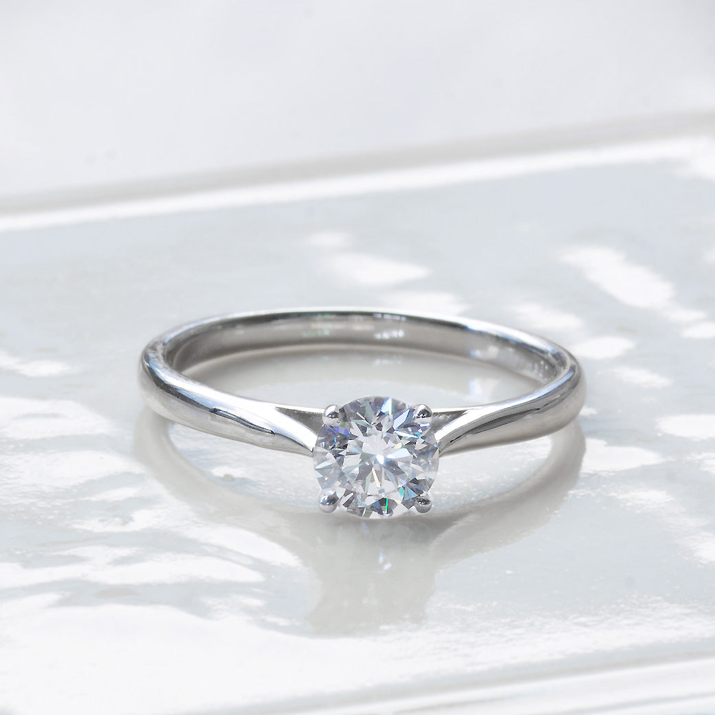 【ALTRO】SV ラボグロウンダイヤ プロポーズリング 0.5ct 4本爪 ダイヤ リング