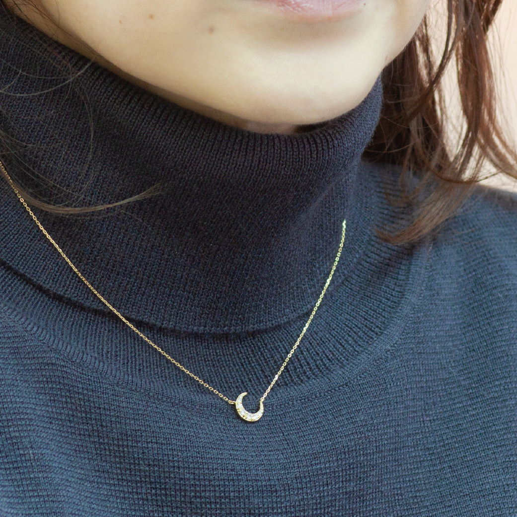 【Natural】K18 クレッセント ダイヤ ネックレス