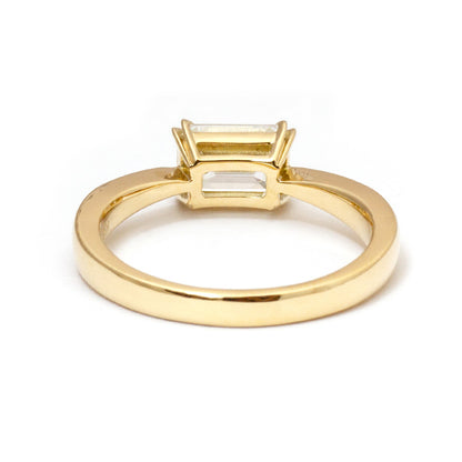 【ALTRO】Lior K18YG  ラボグロウンダイヤ  1.0ct エメラルドカット ダイヤ ソリティアリング