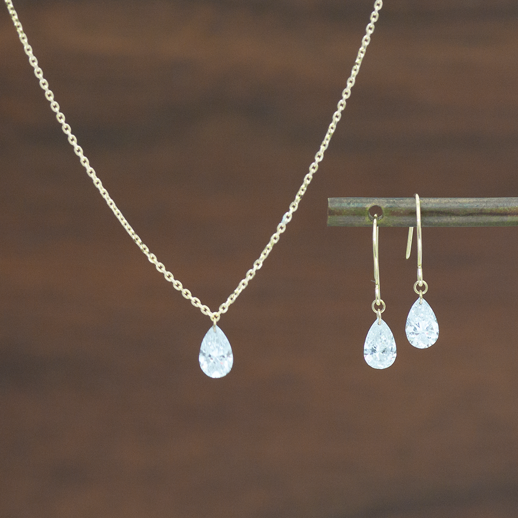 【ALTRO】Lior ラボグロウンダイヤ 0.3ct K10 レーザーホール ペアシェイプ 一粒 ダイヤ ネックレス　GOD044N