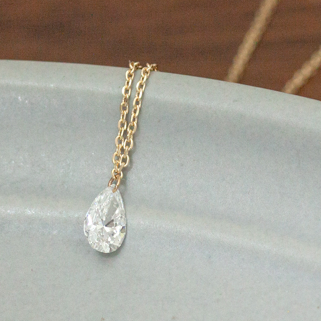 【ALTRO】Lior ラボグロウンダイヤ 0.3ct K10 レーザーホール ペアシェイプ 一粒 ダイヤ ネックレス　GOD044N