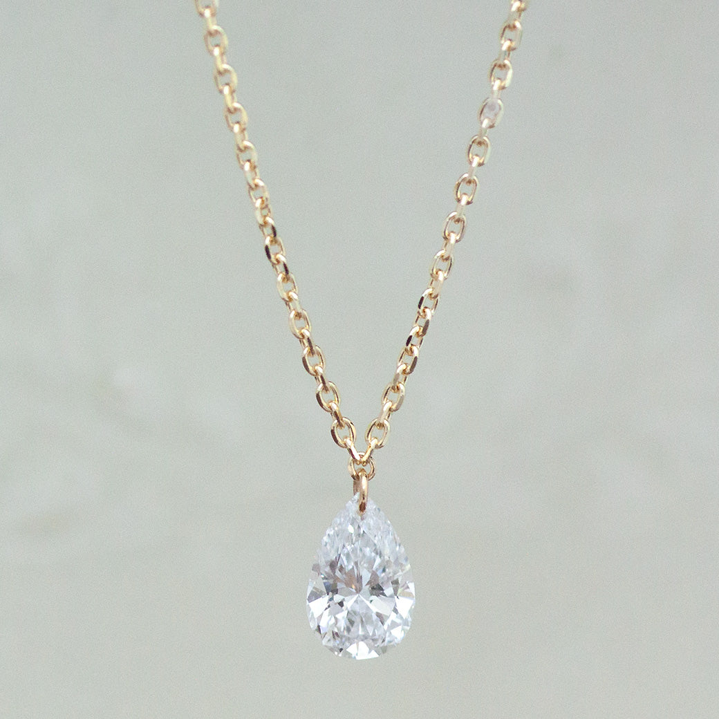 【ALTRO】Lior ラボグロウンダイヤ 0.3ct K10 レーザーホール ペアシェイプ 一粒 ダイヤ ネックレス　GOD044N