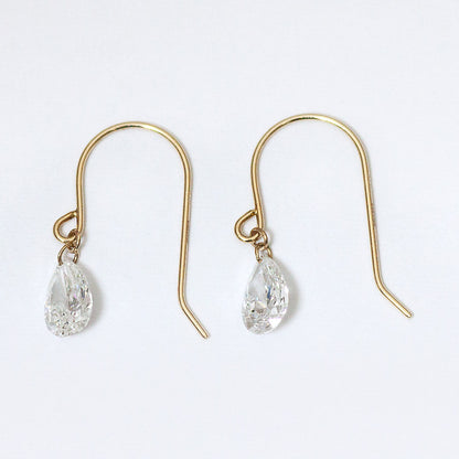 【ALTRO】Lior K10 ラボグロウンダイヤ 計 0.6ct レーザーホール ペアシェイプ フック ピアス