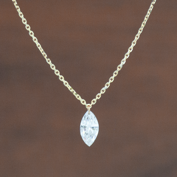 【ALTRO】Liorリオール ラボグロウンダイヤモンド K10 レーザーホール マーキス 0.3ct ネックレス　GOD045N