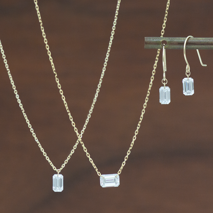【ALTRO】Lior K10 ラボグロウンダイヤ 計 0.6ct レーザーホール エメラルドカット フック ピアス