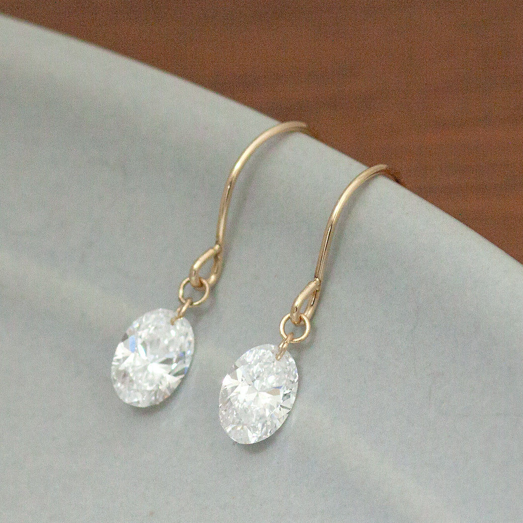 【ALTRO】Lior K10 ラボグロウンダイヤ 計 0.6ct レーザーホール オーバル ダイヤ フック ピアス