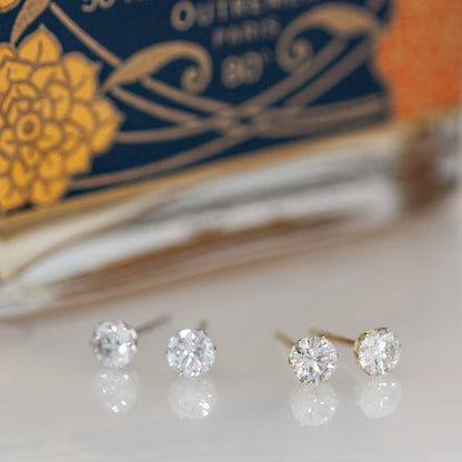 【ALTRO】K18 プラチナ ラボグロウンダイヤ 0.6ct 6本爪 一粒 ダイヤ スタッド ピアス
