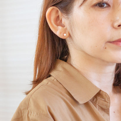 【ALTRO】K18 プラチナ ラボグロウンダイヤ 計0.4ct  6本爪 一粒 ダイヤ スタッドピアス