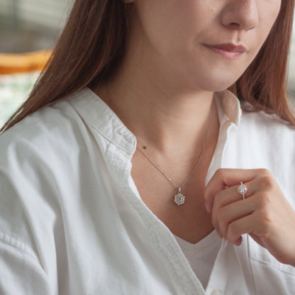 【Natural】 K18WG パヴェ ダイヤモンド ペンダントトップ 1.03ct　