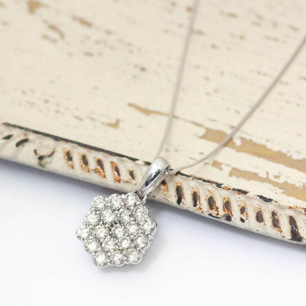 【Natural】 K18WG パヴェ ダイヤモンド ペンダントトップ 1.03ct　