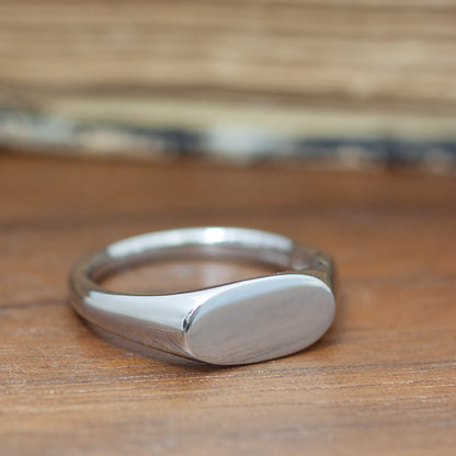 Signet Ring　K18YG / PT シグネットリング オーバル M