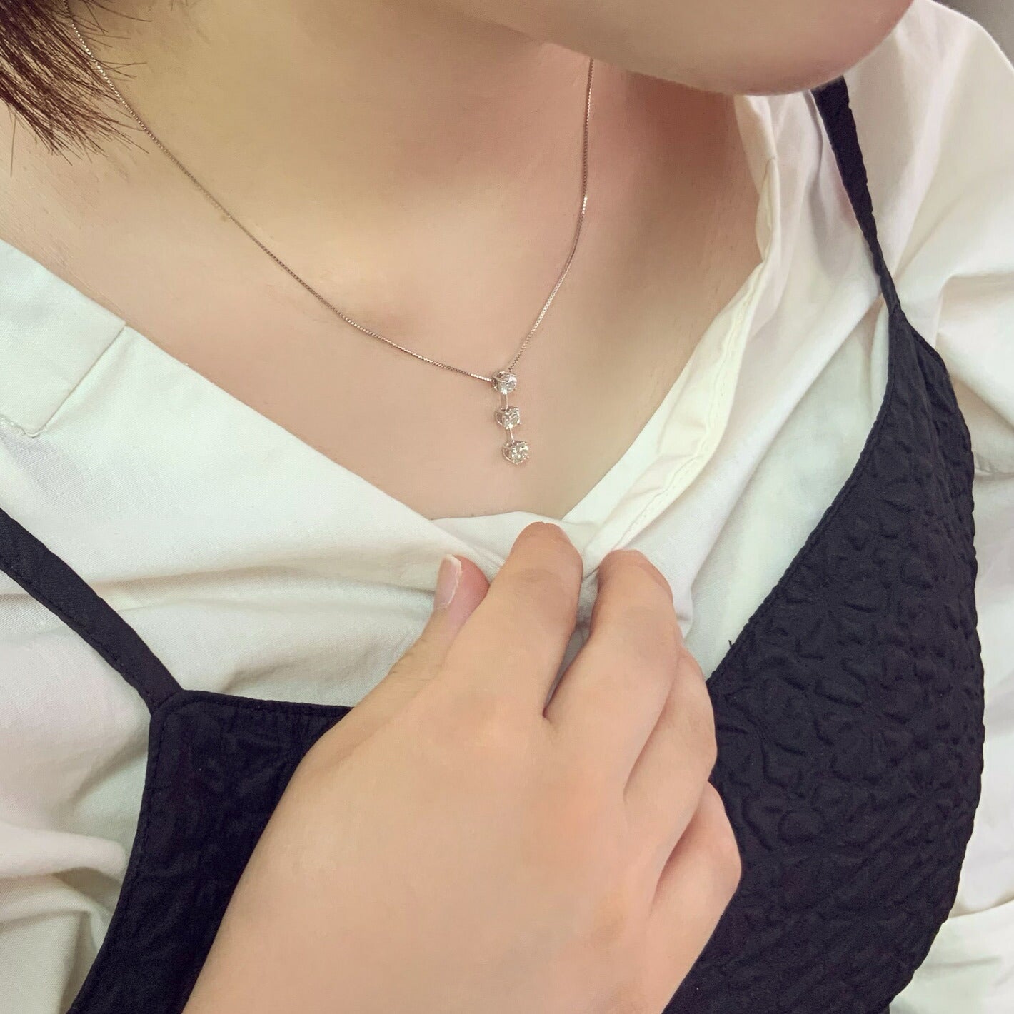 限定品》天然ダイヤモンド トリロジーネックレス K18ホワイトゴールド3 限定品》天然ダイヤモンド トリロジーネックレス K18ホワイトゴールド3