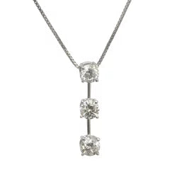 限定品》天然ダイヤモンド トリロジーネックレス K18WG 3石 1.0 限定品》天然ダイヤモンド トリロジーネックレス K18WG 3石 1.0