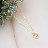 ～ mignon ～ ミニョン  K10  プチ ダイヤモンドネックレス Cube