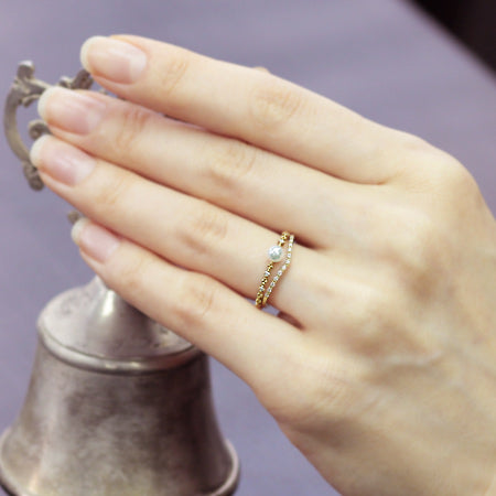 Natural】K18 Line Ring ダイヤV字ラインリング 0.05ct – SISTINA JEWELRY