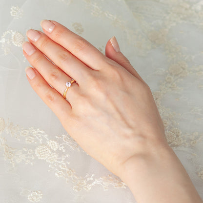 SISTINA BRIDAL エンゲージリング Aida -アイーダ- 0.3ct K18YG　FT289　