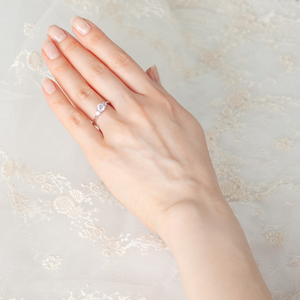 SISTINA BRIDAL エンゲージリング Francesca -フランチェスカ- 0.5ct プラチナ　DM416-1　
