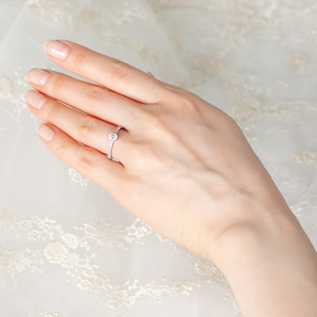 SISTINA BRIDAL エンゲージリング Gloria -グローリア - 0.3ct プラチナ　DM476-3　
