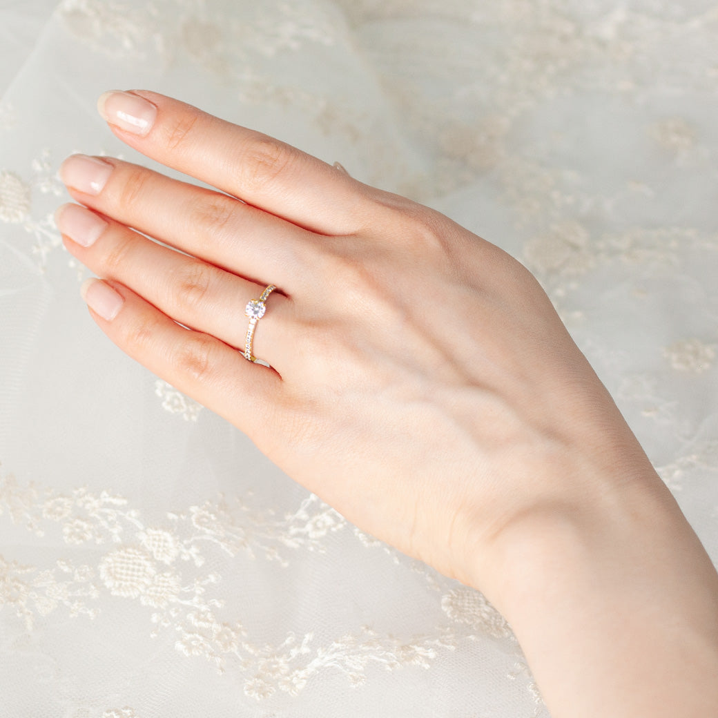 SISTINA BRIDAL エンゲージリング Gloria -グローリア - 0.3ct K18YG　DM476-3　