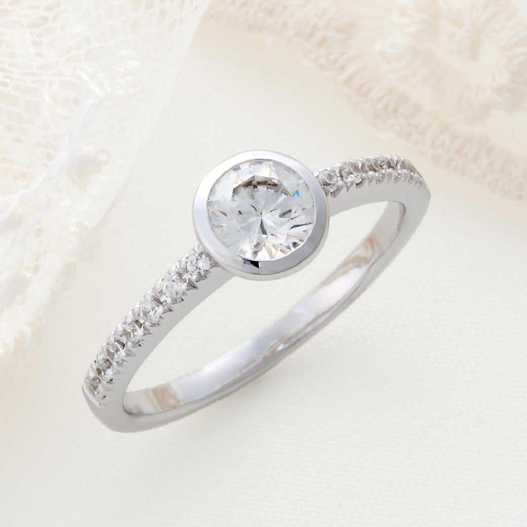 SISTINA BRIDAL エンゲージリング  Kyla -カイラ- 0.3ct プラチナ　DM513-2　
