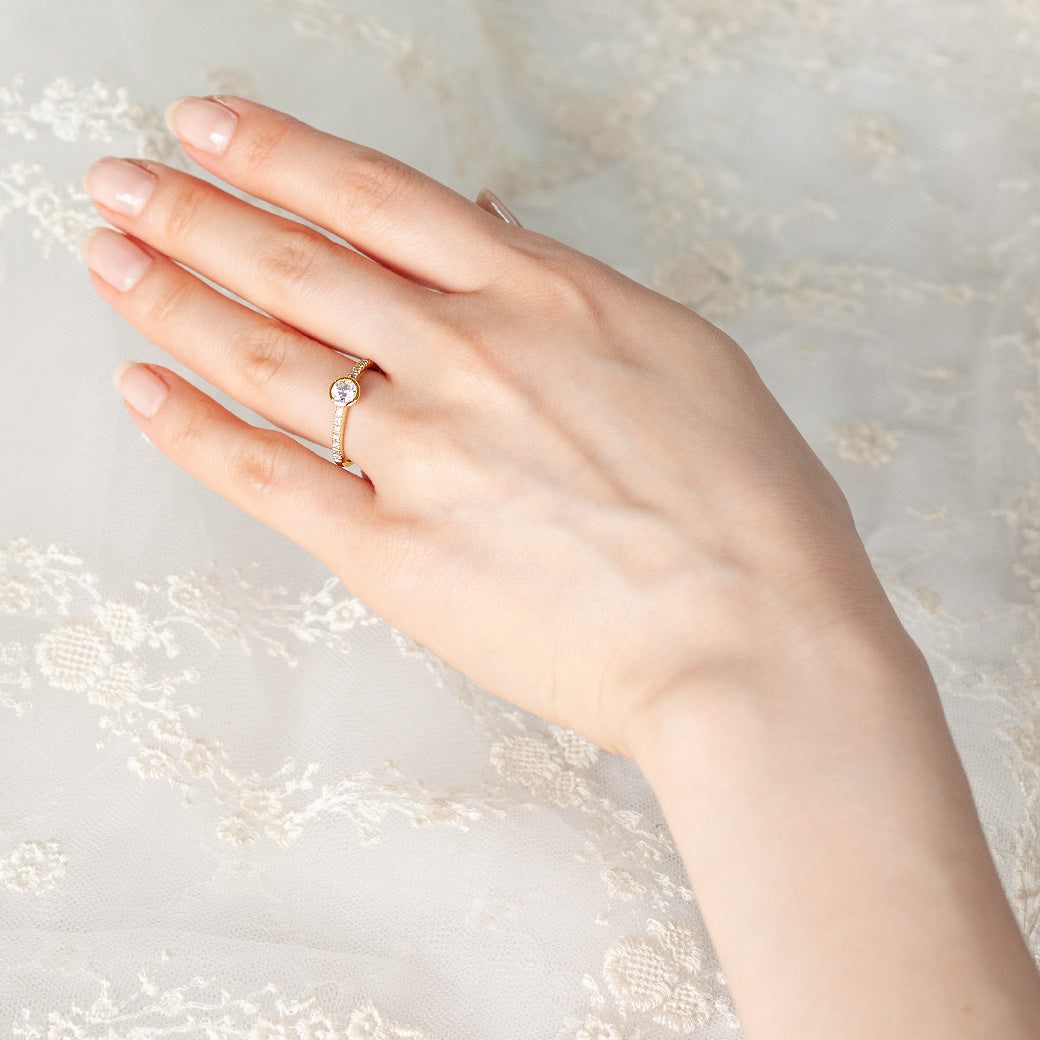 SISTINA BRIDAL エンゲージリング  Kyla -カイラ- 0.3ct K18YG　DM513-2　