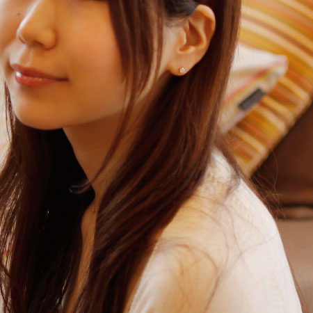 P00103 プラチナ 4本爪 0.4ct 一粒ダイヤモンドスタッドピアス