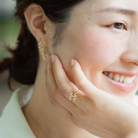 【Natural】K18  Green Leaf  リーフデザイン タイニーリング　