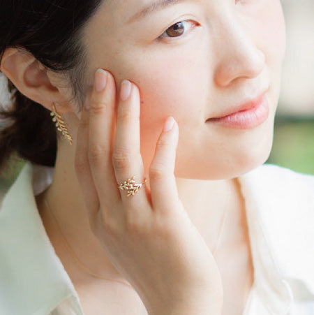 【Natural】K18  Green Leaf  リーフデザイン タイニーリング　
