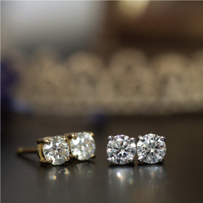 【Natural】K18 一粒ダイヤモンドスタッドピアス 4本爪 0.3ct