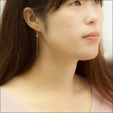 【LIMITED】【Natural】K18  テーパーバゲットダイヤ チェーンフックピアス