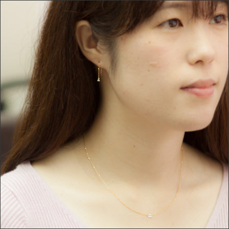 【LIMITED】【Natural】K18  フレームレス テーパーダイヤモンド フックピアス