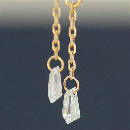 【LIMITED】【Natural】K18  フレームレス テーパーダイヤモンド フックピアス