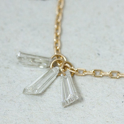 【LIMITED】【Natural】K18  フレームレス テーパー ダイヤモンドネックレス 3石 0.28ct　