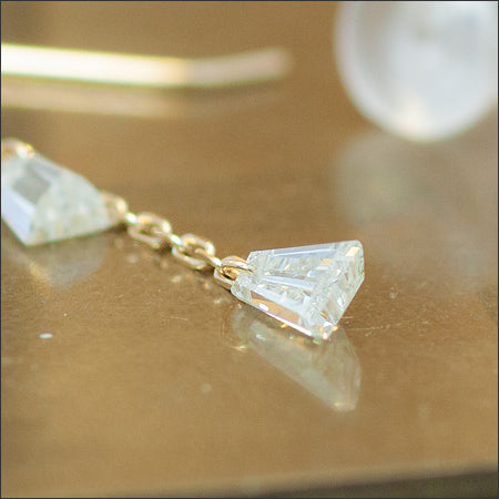 K18 テーパーカットダイヤピアス 0.42ct – SISTINA JEWELRY