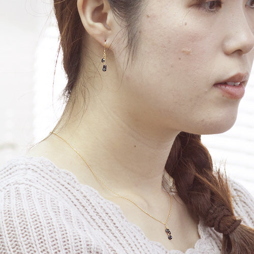 【LIMITED】【Natural】K18 フレームレス ブラックダイヤモンド ピアス 3石　