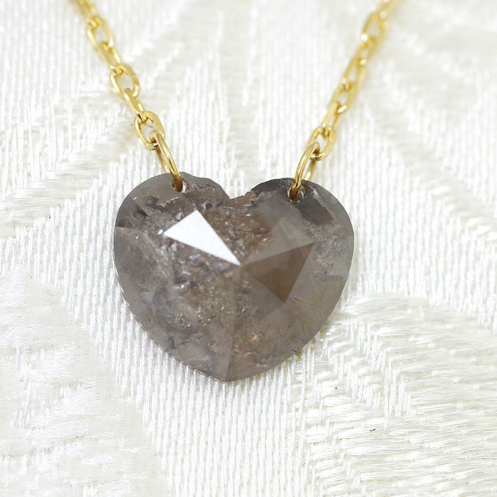 【LIMITED】【Natural】K18  グレイッシュ ナチュラルカラー ハートダイヤネックレス 0.97ct