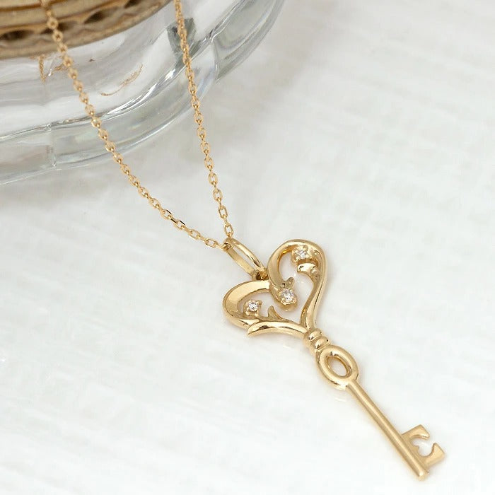 【Natural】LiLiNa K10 KEY to L ハート キー ペンダント 0.02ct