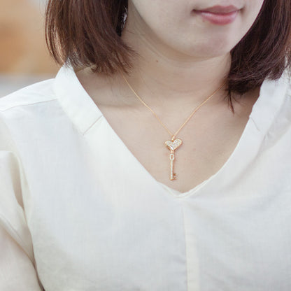 【Natural】LiLiNa K10 KEY to L  ハート キー パヴェ ダイヤ ペンダント 0.5ct