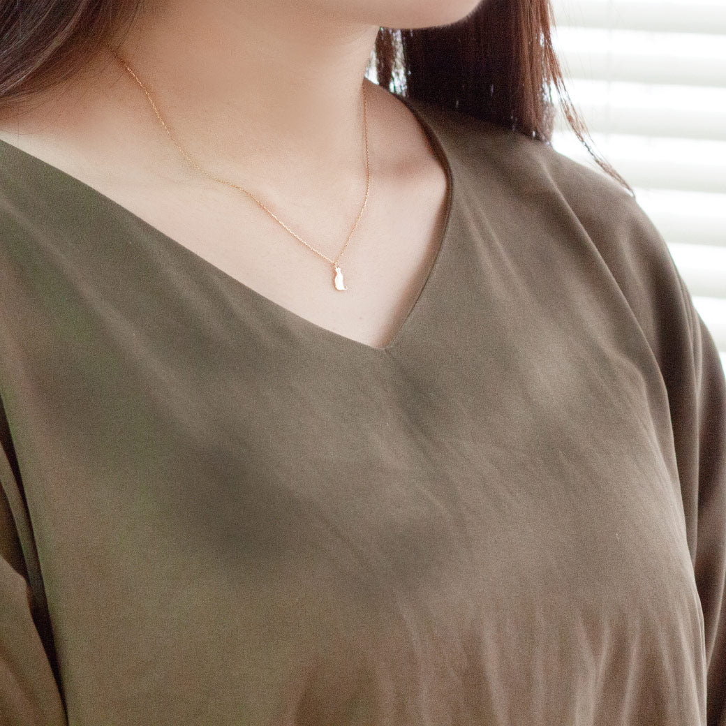 【チャリティ対象商品】K18  猫ネックレス モモ (S)　