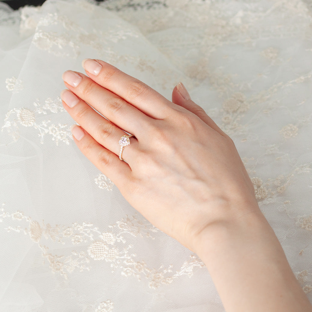 SISTINA BRIDAL エンゲージリング Noble Heart -ノーブル ハート- 0.3ct K18YG　AK696-1　