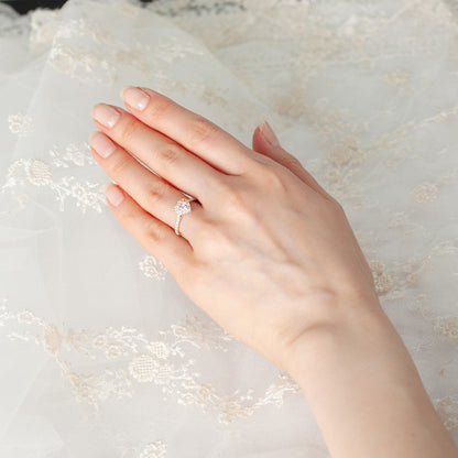 SISTINA BRIDAL エンゲージリング Noble Heart -ノーブル ハート- 0.3ct K18YG　AK696-1　