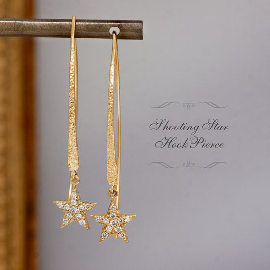 【Natural】K18  アメリカンフックピアス シューティングスター 0.12ct　