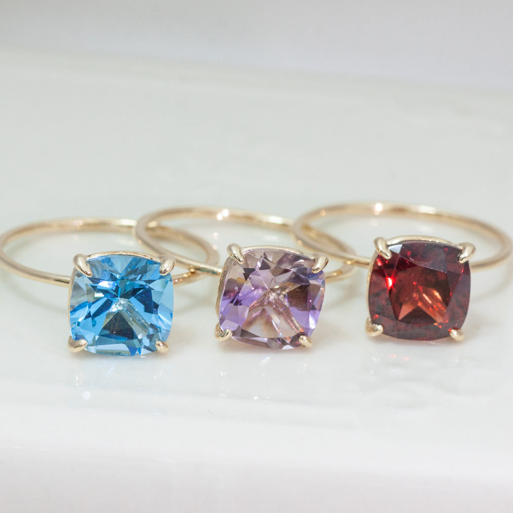 フリンストーンズ K18 カラーストーンリング CUSHION クッション スクエア – SISTINA JEWELRY